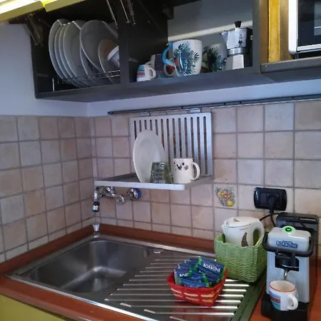 アパート The Small Flat